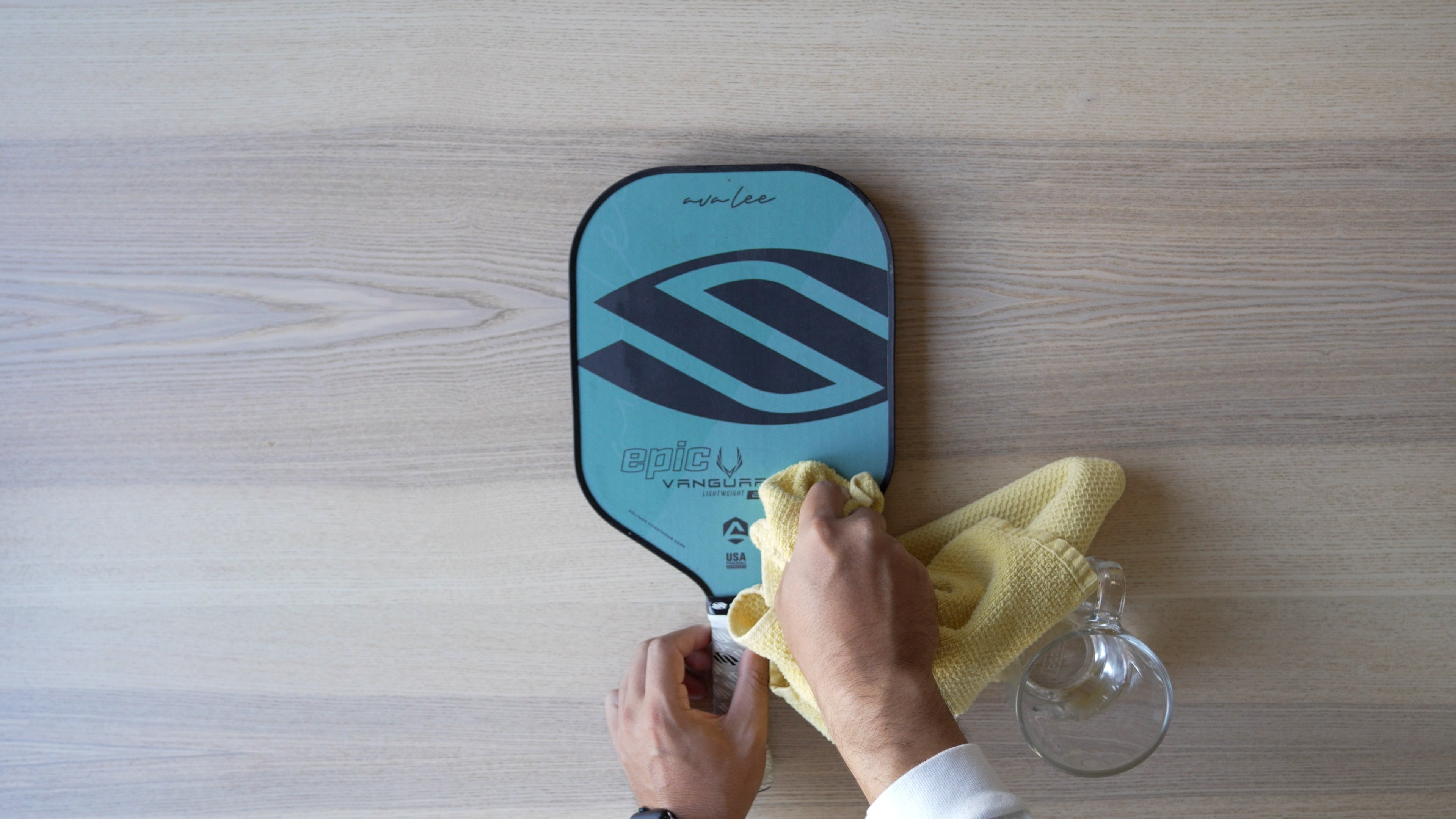How to Clean Pickleball Paddle: Easy Tips for Pristine Gear