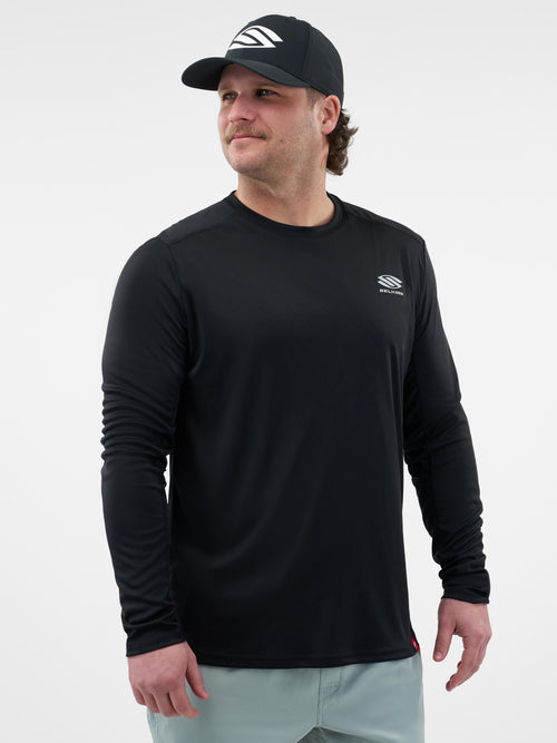 Selkirk Sport Essentials sports-wik men’s long-sleeved performance pickleball t-shirt.