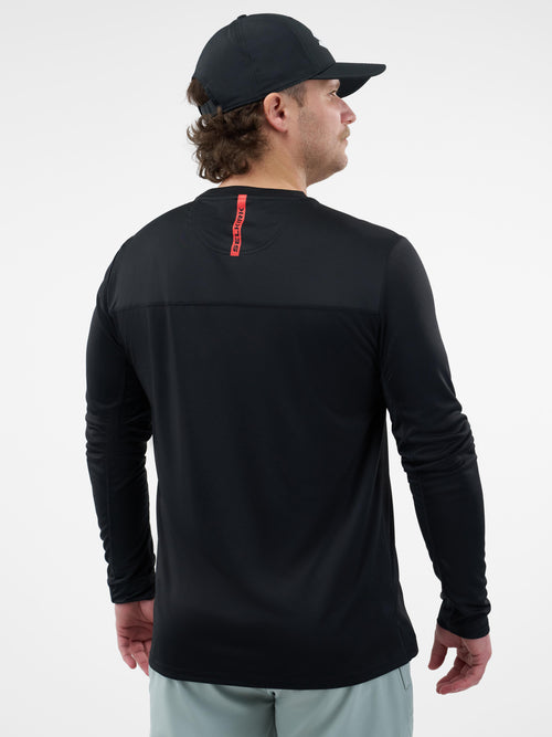 Selkirk Sport Essentials sports-wik men’s long-sleeved performance pickleball t-shirt.