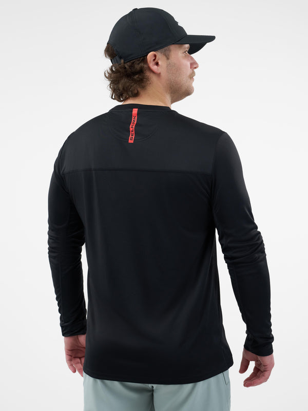 Selkirk Sport Essentials sports-wik men’s long-sleeved performance pickleball t-shirt.