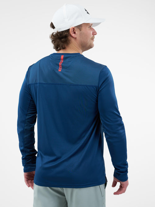 Selkirk Sport Essentials sports-wik men’s long-sleeved performance pickleball t-shirt.
