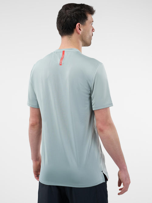 Selkirk Sport Essentials sports-wik men’s short-sleeved pickleball t-shirt.