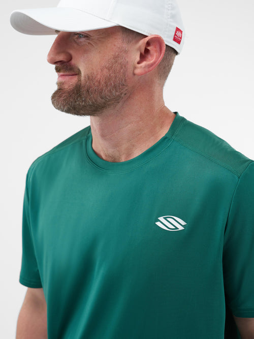 Selkirk Sport Essentials sports-wik men’s short-sleeved pickleball t-shirt.