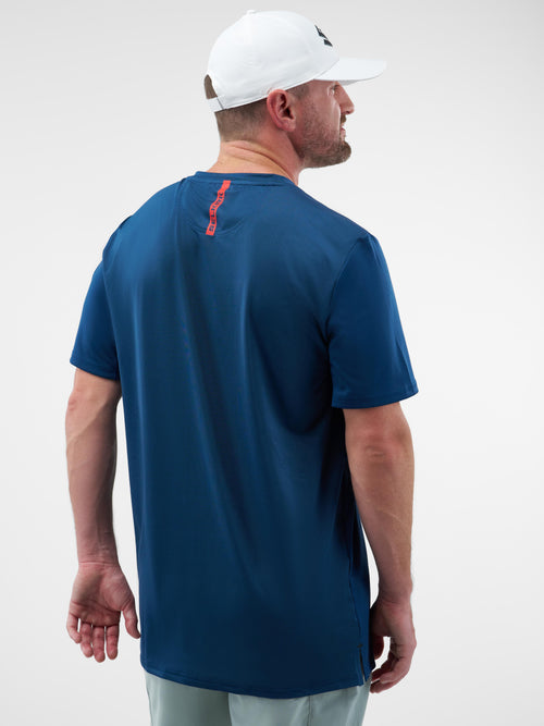 Selkirk Sport Essentials sports-wik men’s short-sleeved pickleball t-shirt.