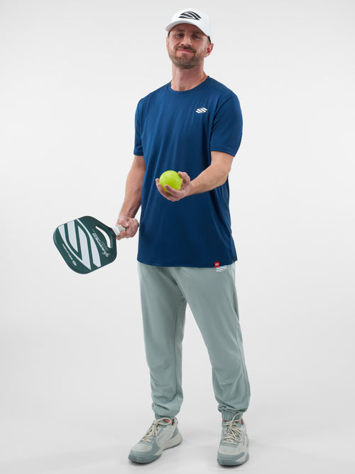 Selkirk Sport Essentials sports-wik men’s short-sleeved pickleball t-shirt.