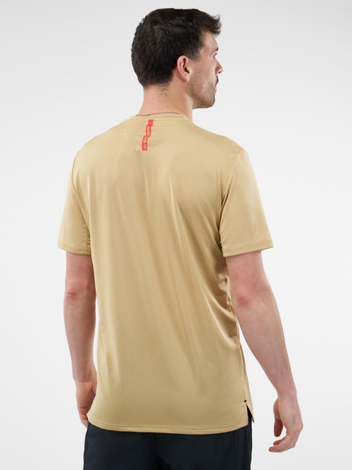 Selkirk Sport Essentials sports-wik men’s short-sleeved pickleball t-shirt.