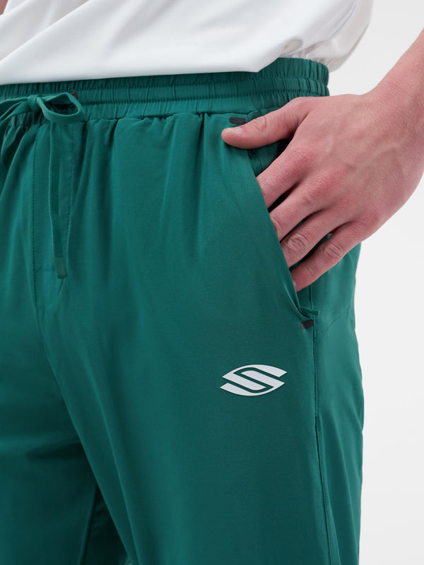 Selkirk Sport Essentials men’s lightweight warm-up pickleball jogger pants.