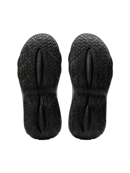Selkirk Sport Renew Pickleball Recovery Shoe sole view, Blackout color, size M5/W7