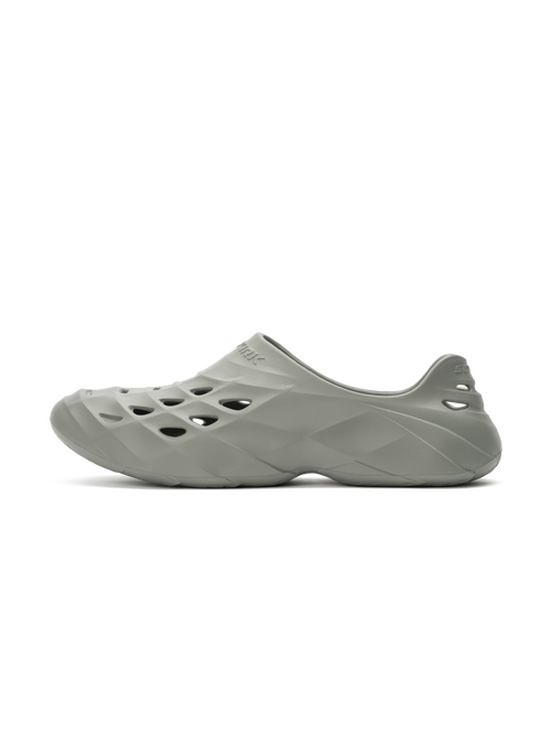 Lightweight gray Selkirk Sport Renew Pickleball Recovery Shoe with perforated upper for breathability