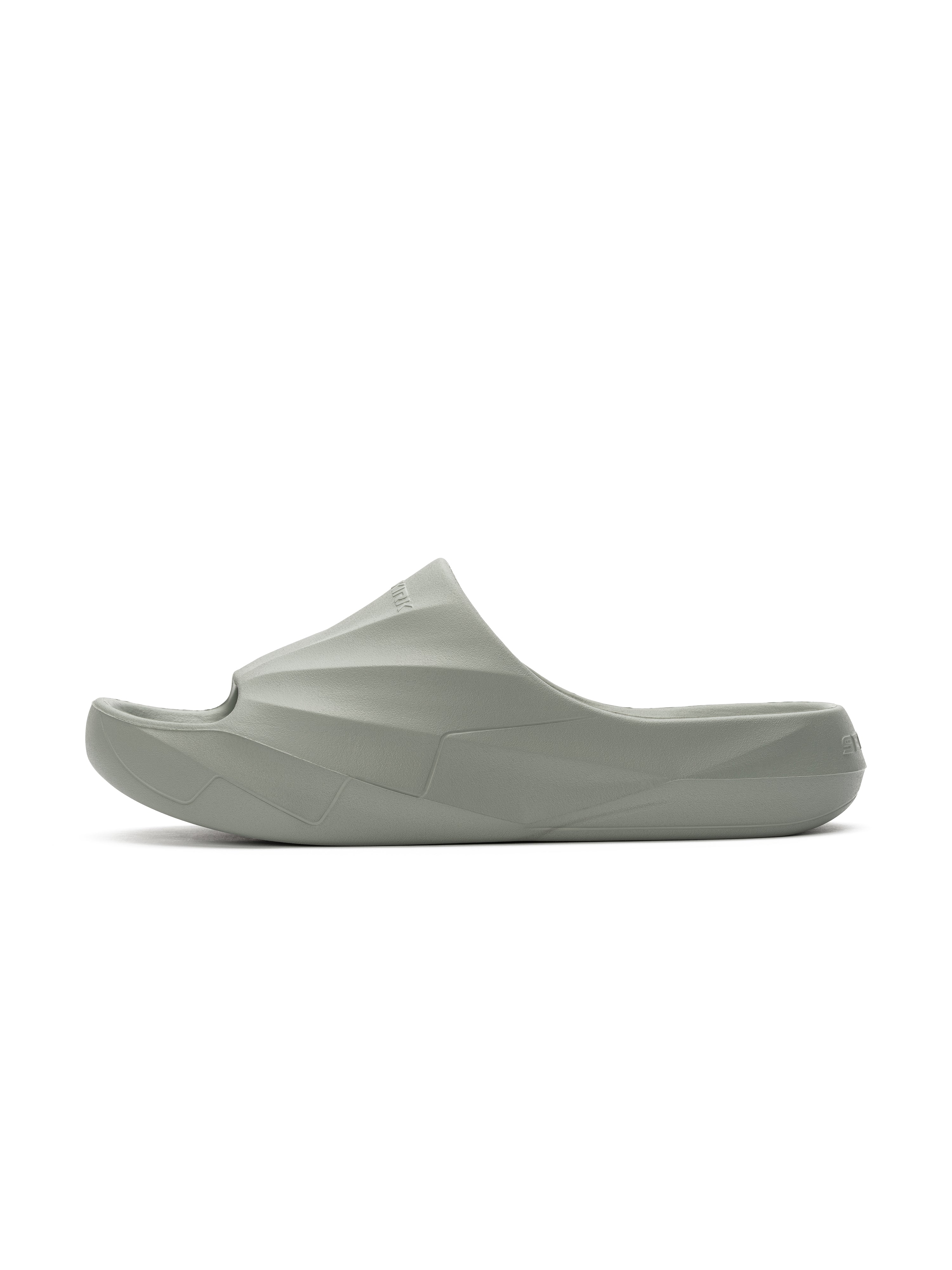 Selkirk Ozone Podium Pickleball Slide in light green color, side view