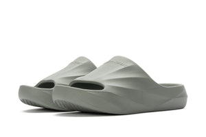 Selkirk pickleball slides shoes in grey.